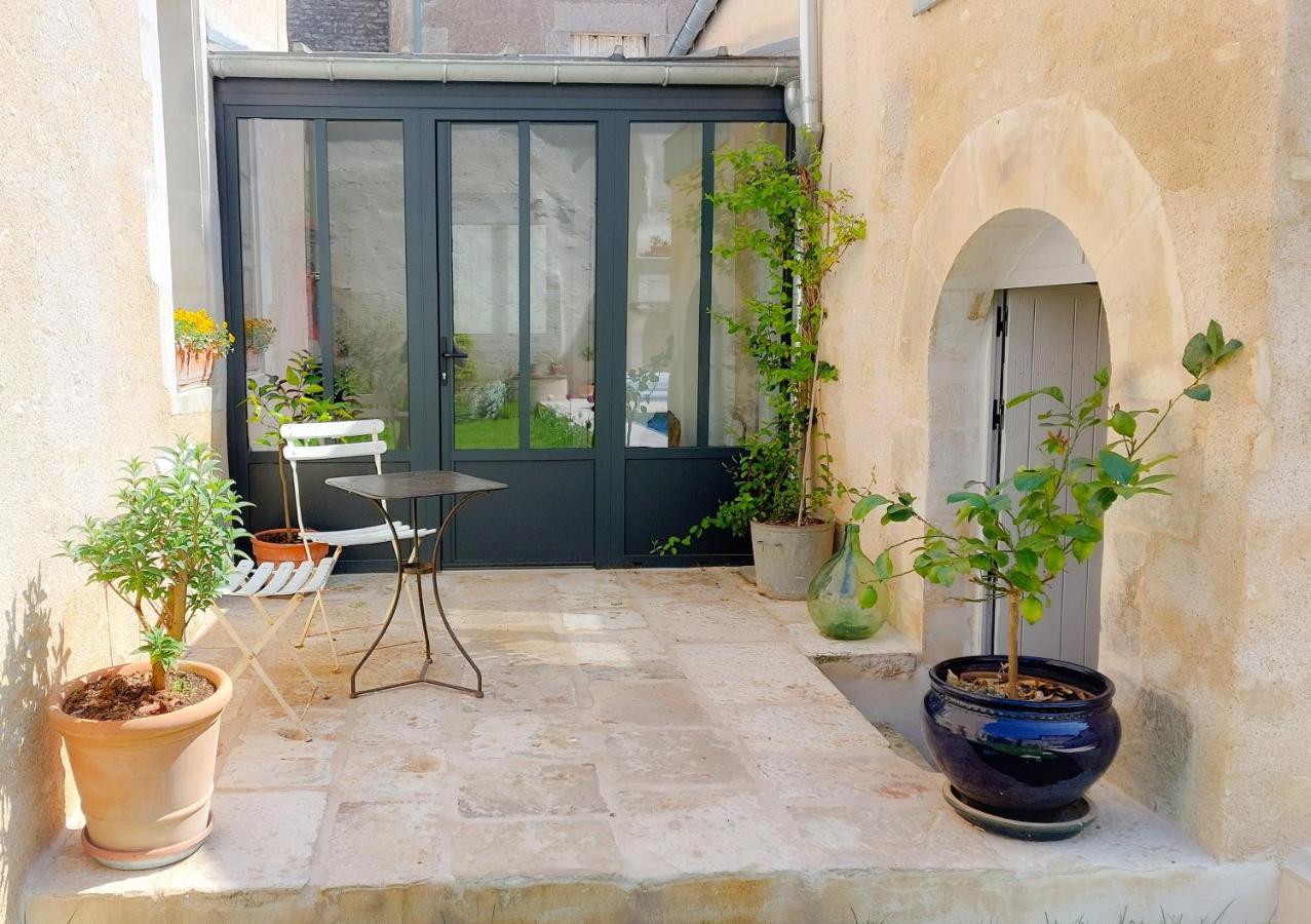 La Croix Au Maitre Hotel Coulanges-la-Vineuse Екстериор снимка